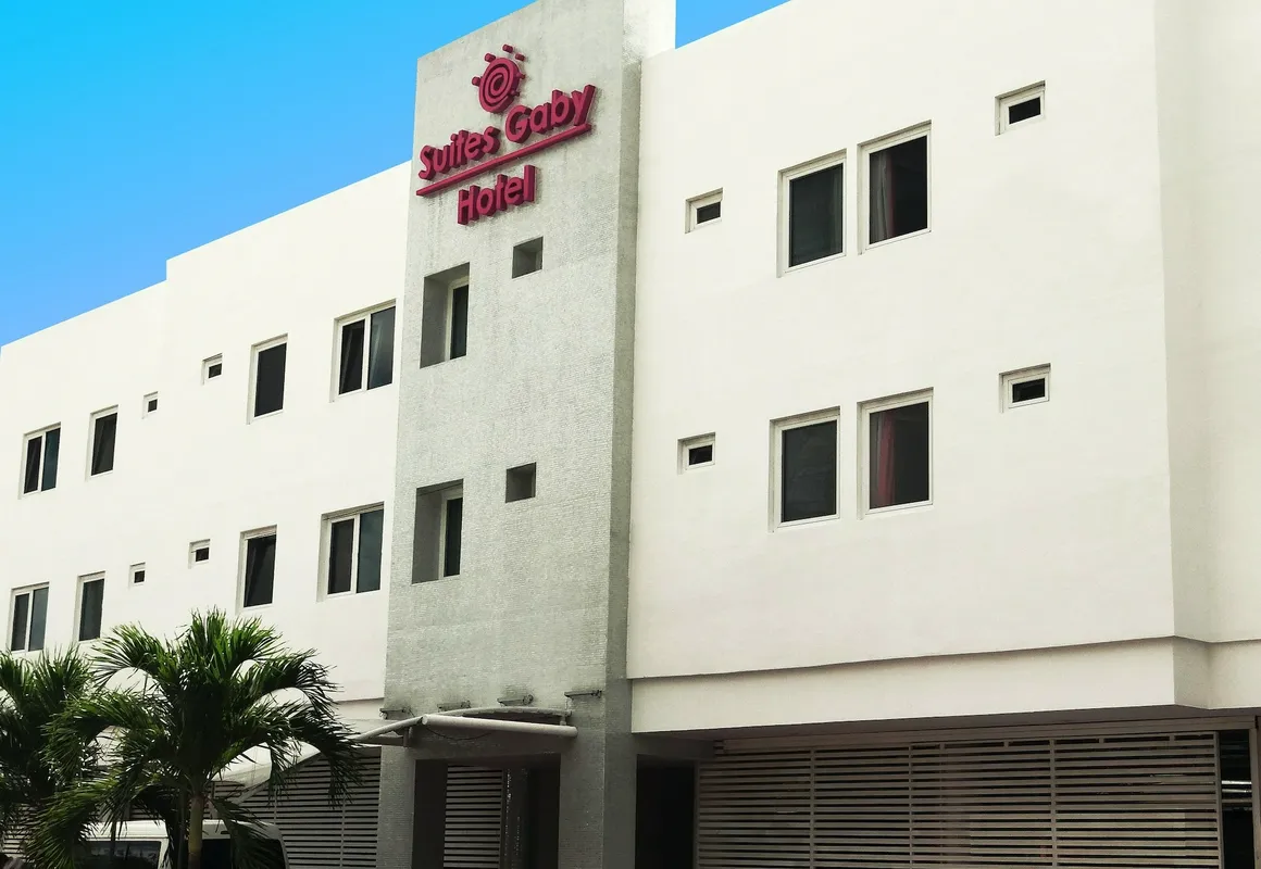 Suites Gaby Cancun hotel hero