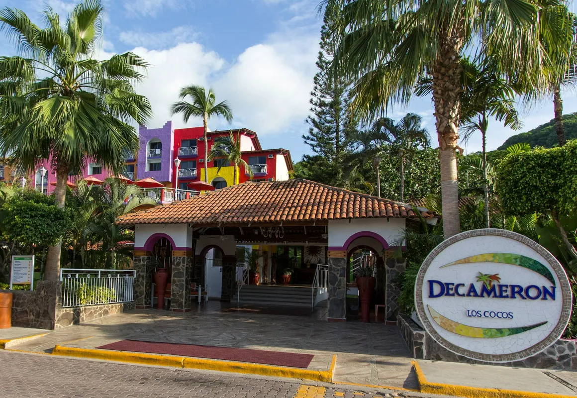 Decameron Los Cocos Guayabitos, Ramada All Inclusive Resort hotel hero