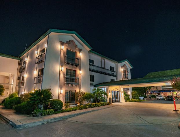 Quinta Dorada Hotel and Suites hotel detail image 1