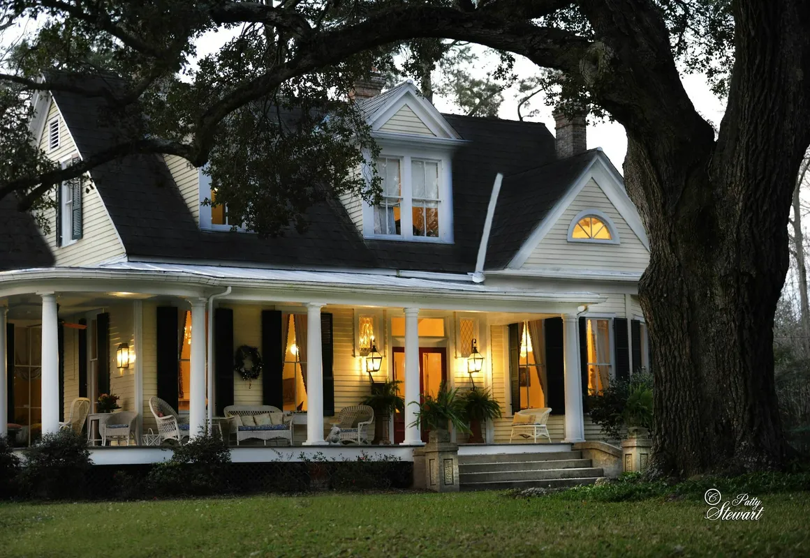 Clermont Bluffs B&B hotel hero