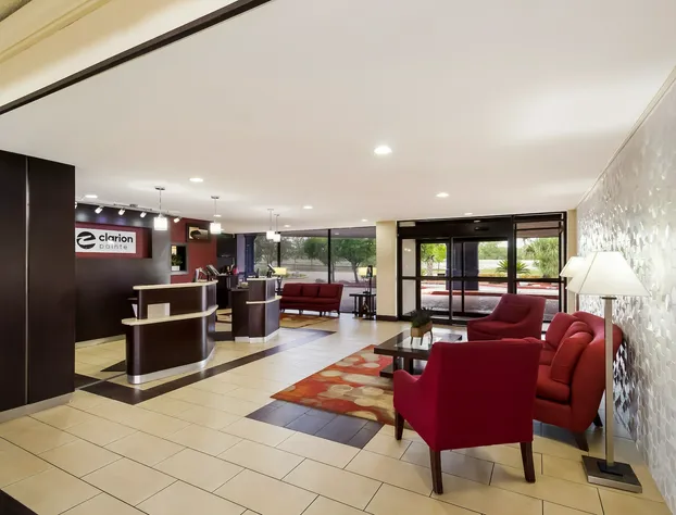 Clarion Pointe Lake Jackson - Clute hotel detail image 1