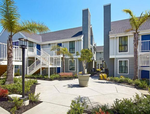 Residence Inn by Marriott Manhattan Beach hotel detail image 1