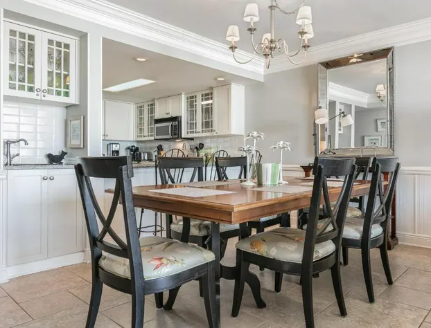 Romar Tower hotel detail image 4