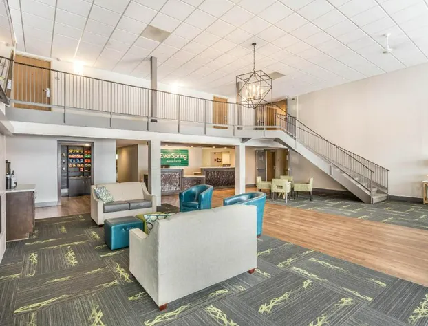 EverSpring Inn & Suites hotel detail image 1