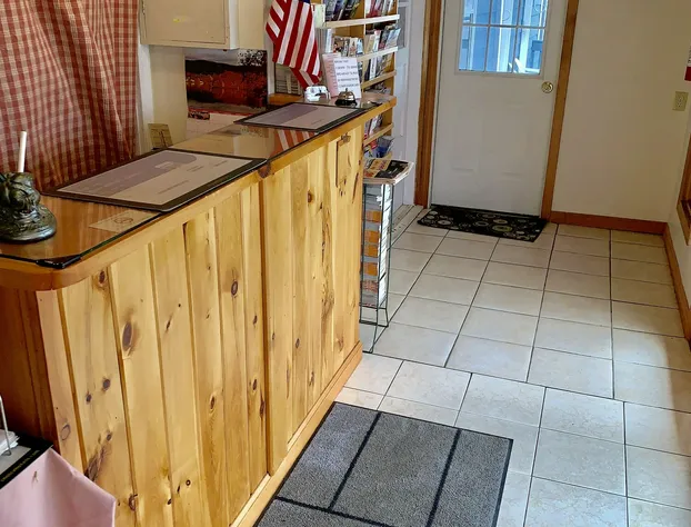 American Inn Lee hotel detail image 1