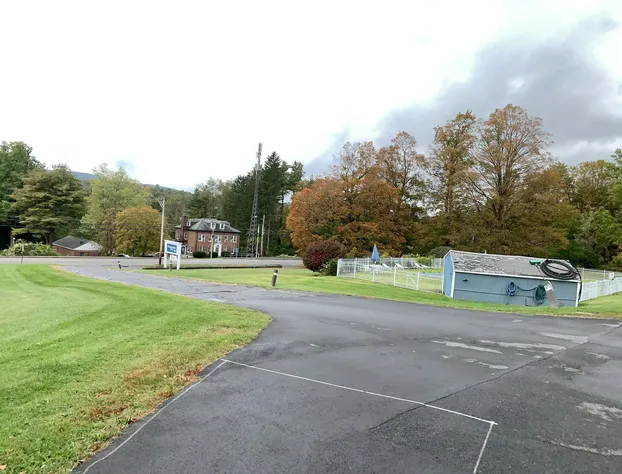 American Inn Lee hotel detail image 2