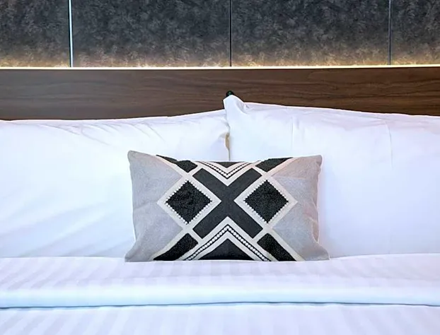 Golden Bear Inn hotel detail image 3