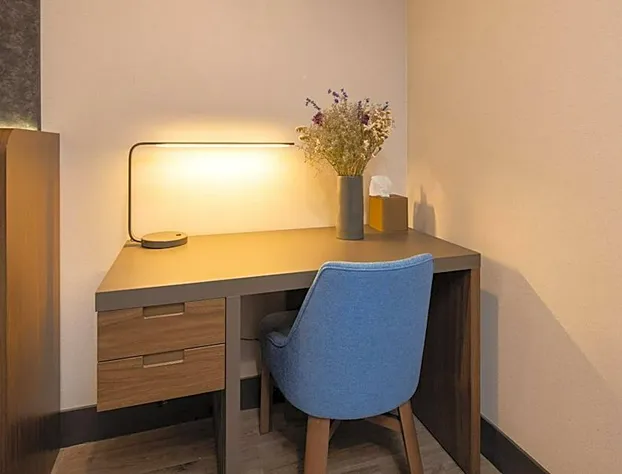 Golden Bear Inn hotel detail image 4