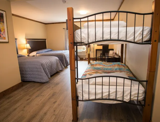 Pinegrove Family Dude Ranch hotel detail image 4