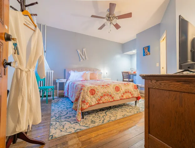 The Maid's Quarters Bed Breakfast & Tearoom hotel detail image 2