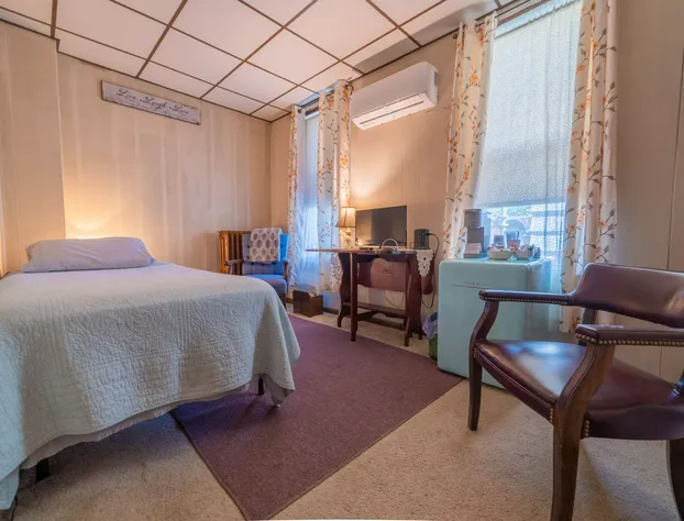 The Maid's Quarters Bed Breakfast & Tearoom hotel detail image 4