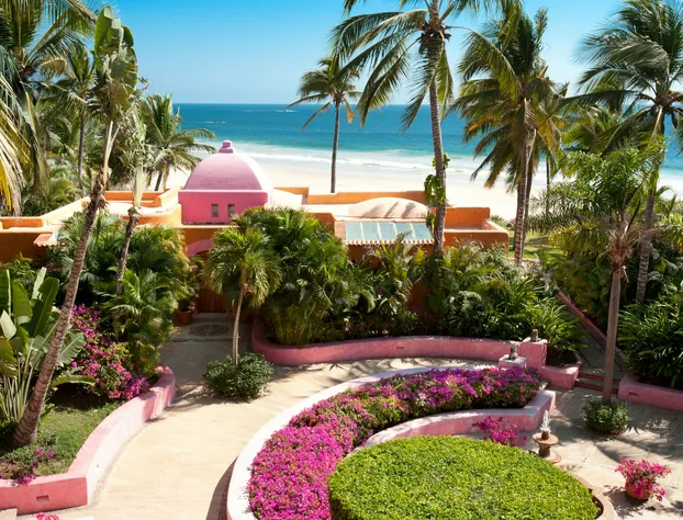 Las Alamandas hotel detail image 1