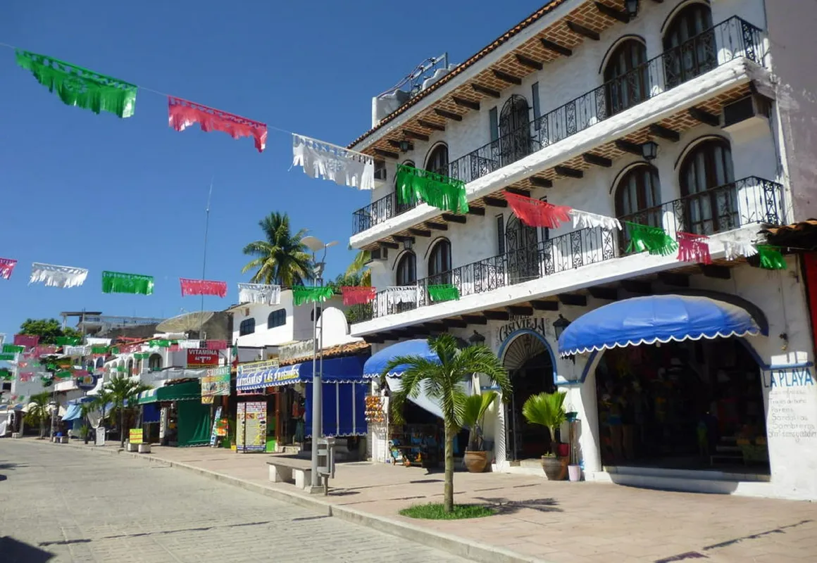 Casa Vieja hotel hero