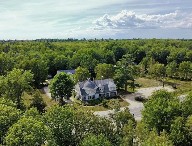 Barncastle Inn & Restaurant hotel detail image 1