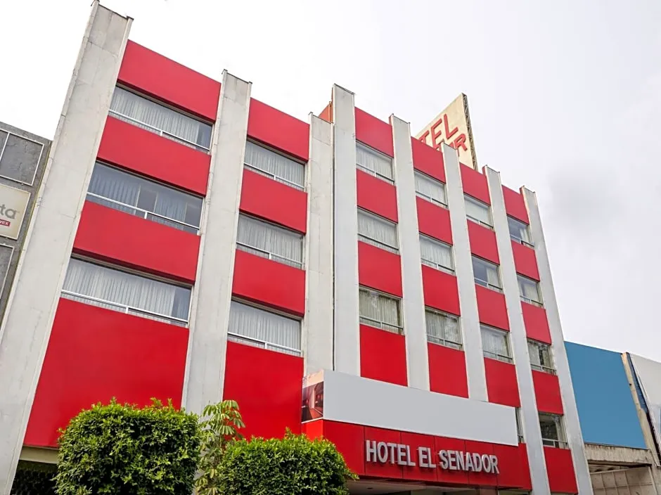 Hotel El Senador hotel hero