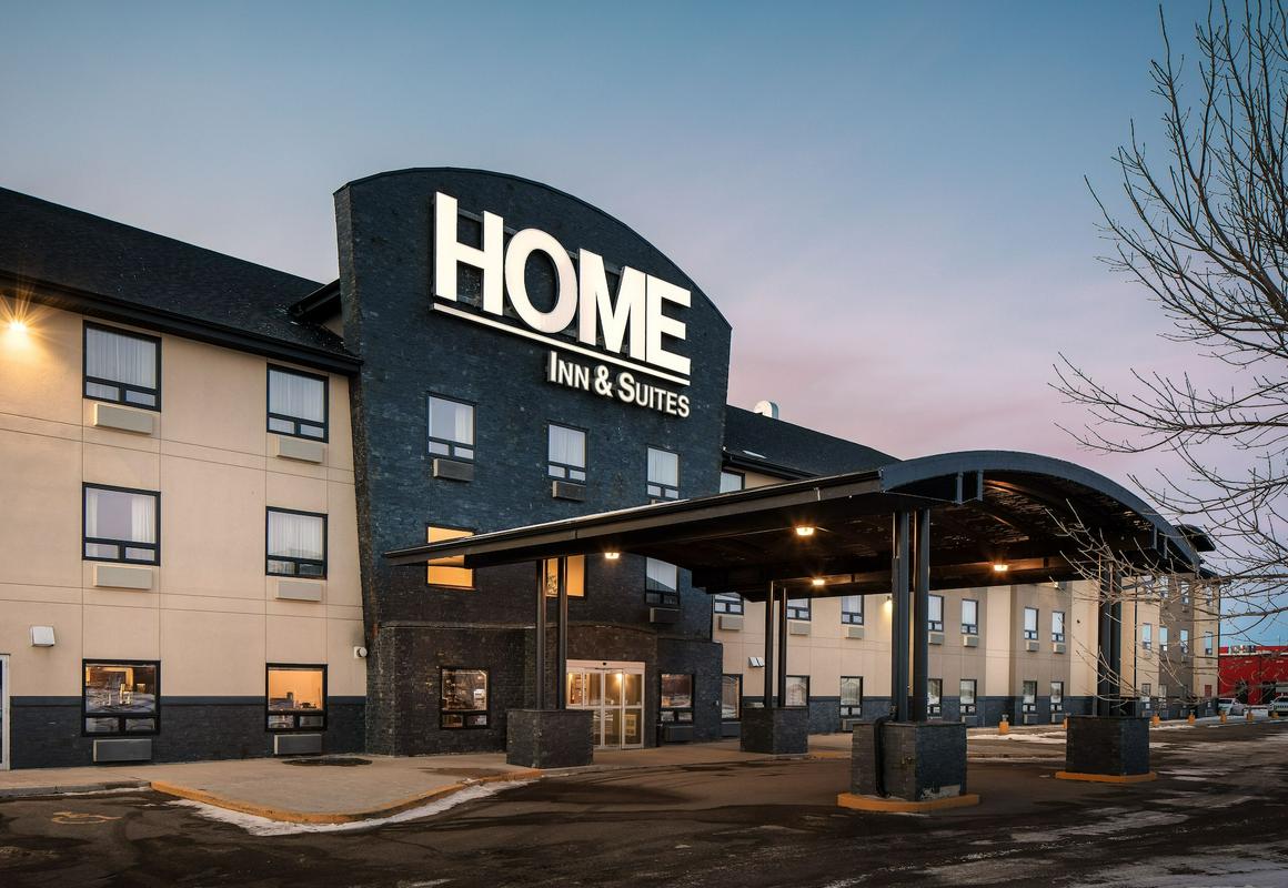 Home Inn & Suites Swift Current hotel hero