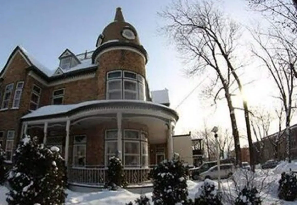 Auberge Amérik hotel hero