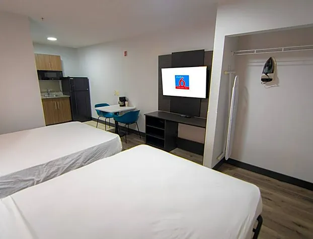 Studio 6 West Palm Beach, FL hotel detail image 2