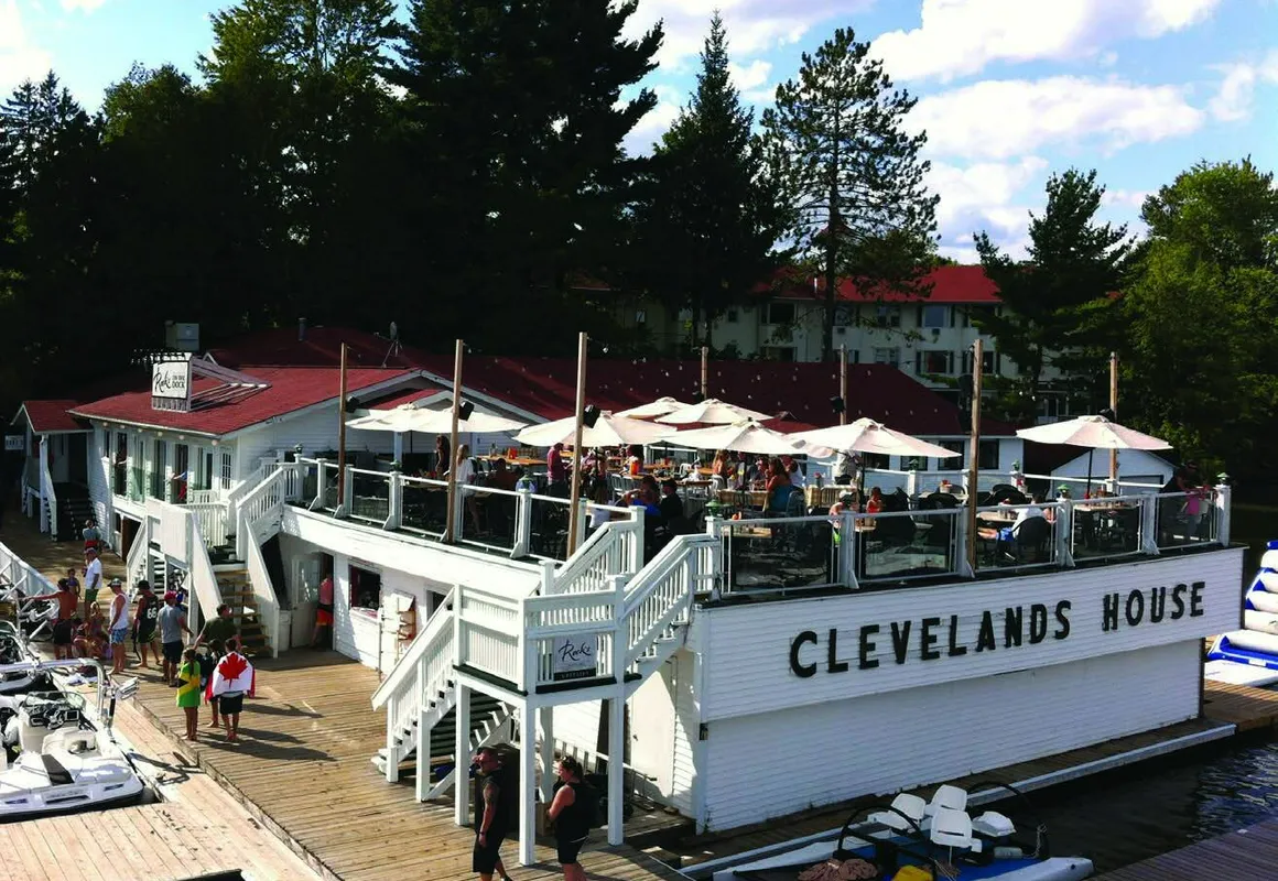 Clevelands House Resort Muskoka hotel hero