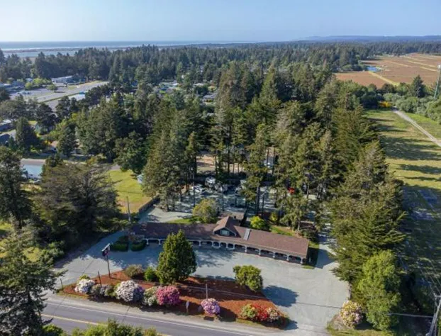 b.side motel + rv hotel detail image 3