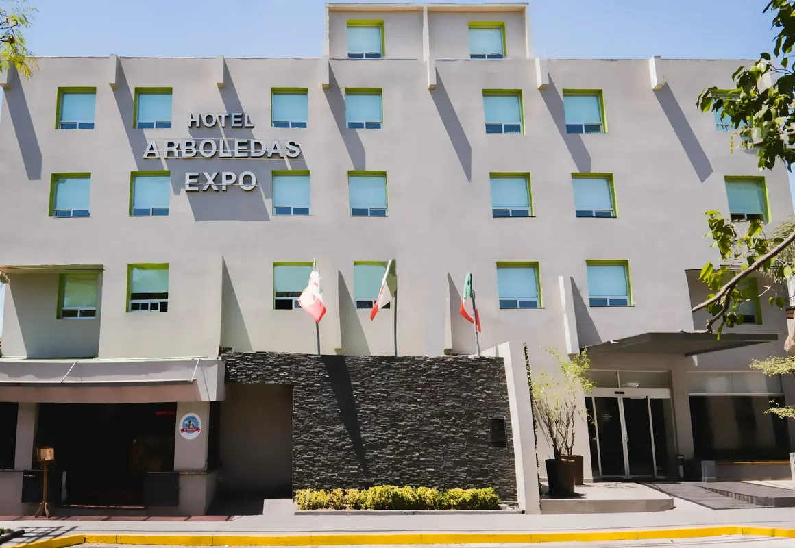Hotel Arboledas Expo hotel hero
