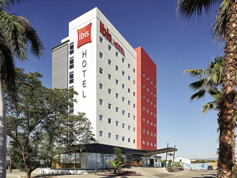Ibis Culiacan hotel hero