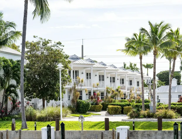 Bayside Villas by Islander Resort hotel detail image 1