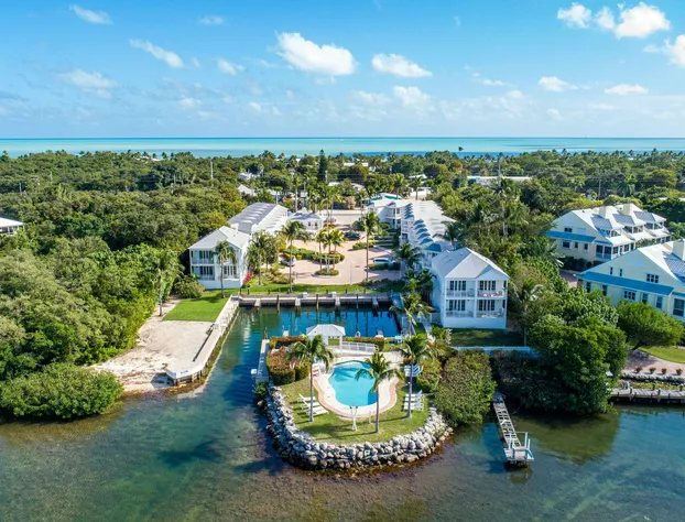 Bayside Villas by Islander Resort hotel detail image 4