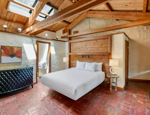 Sonoma Coast Villa hotel detail image 3