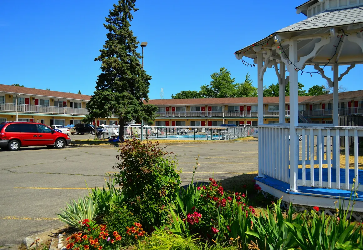 Rockwell Resort hotel hero