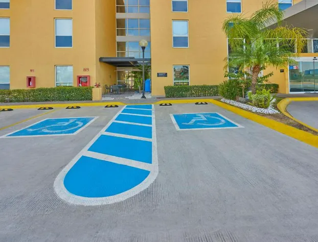 City Express by Marriott Salamanca hotel detail image 2