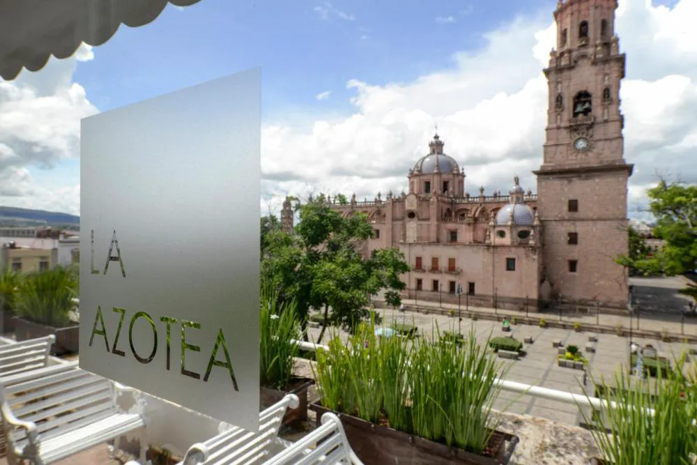 Los Juaninos hotel hero