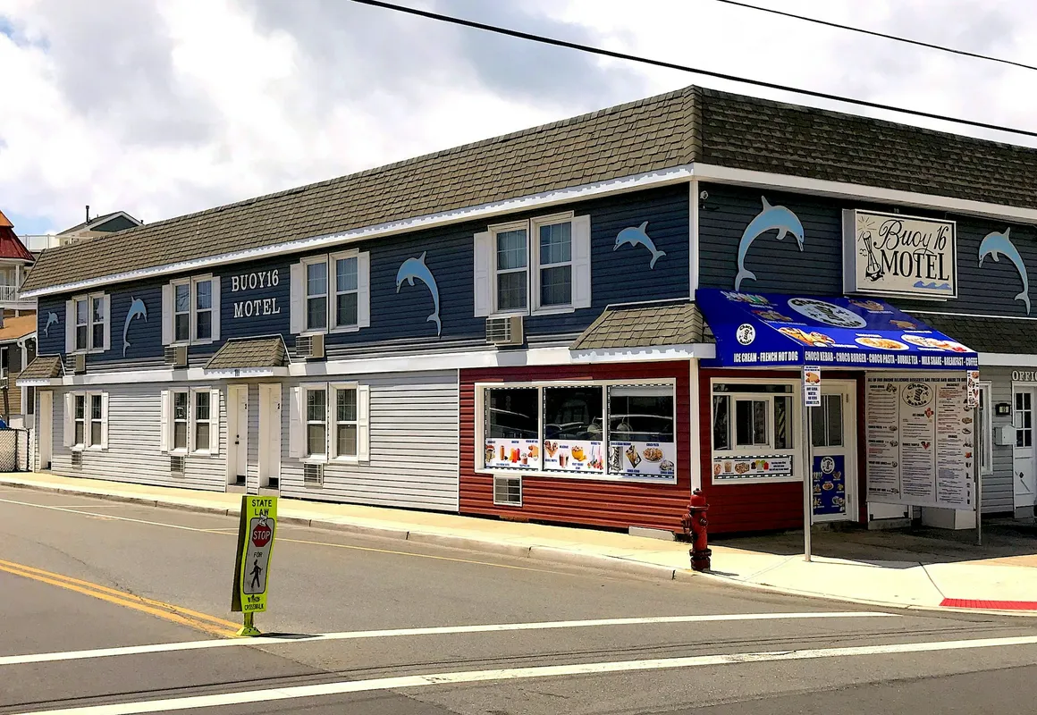 Buoy16 Motel hotel hero