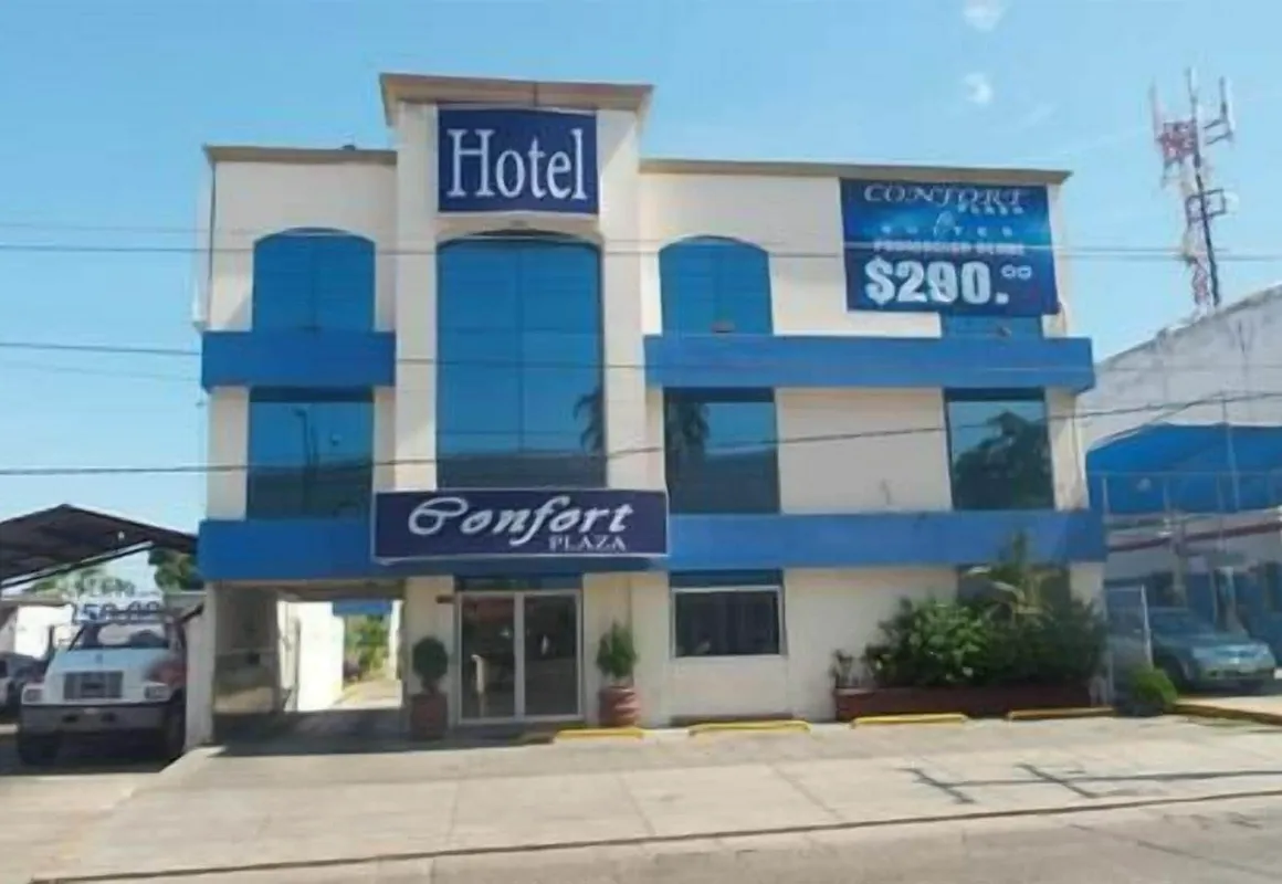 Hotel Confort Plaza & Suite hotel hero