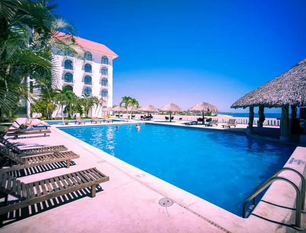 Caracol Plaza hotel detail image 1