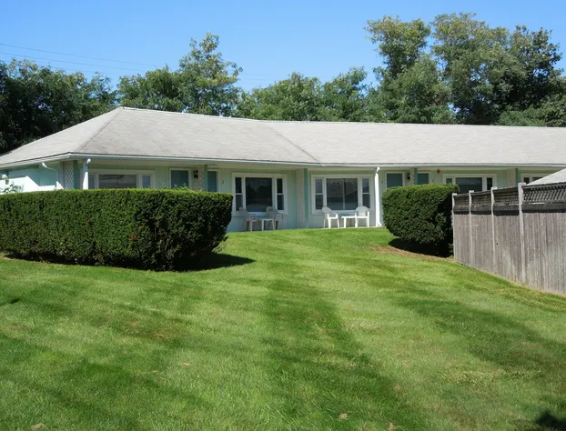 Holiday Vacation Condominium hotel detail image 1