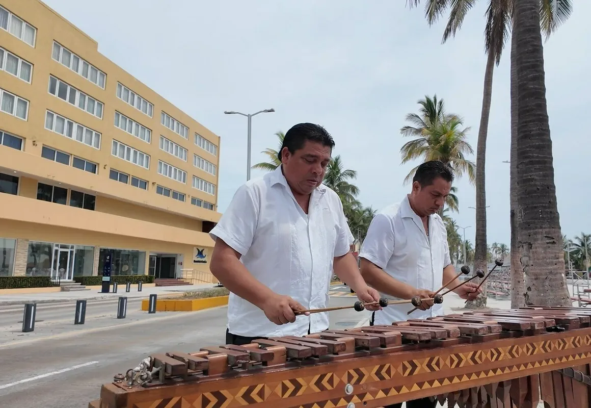 Hotel Hostal de Cortes hotel hero