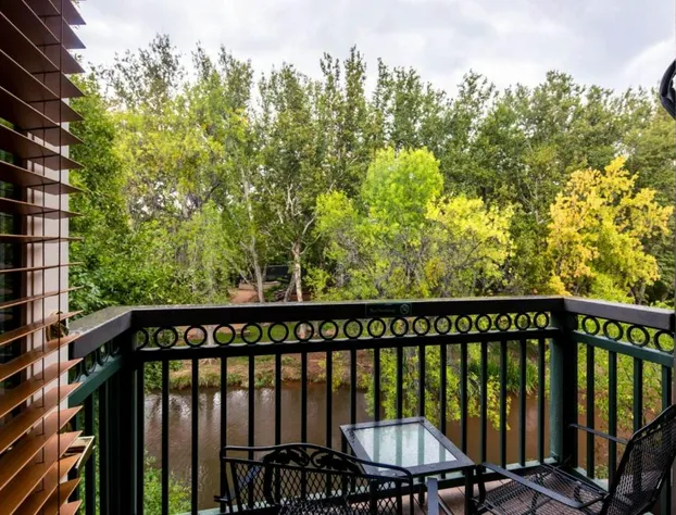 The Inn Above Oak Creek hotel detail image 4