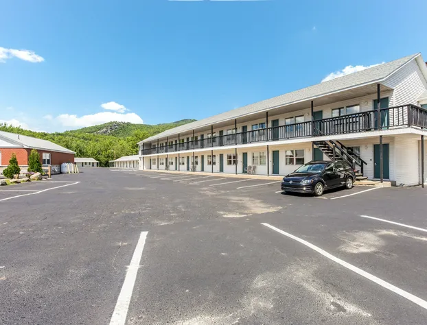 Rodeway Inn Gorham Riverside hotel detail image 2