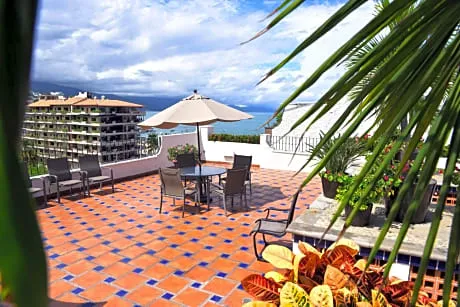 Hotel Eloisa - Near Playa de los Muertos hotel detail image 4