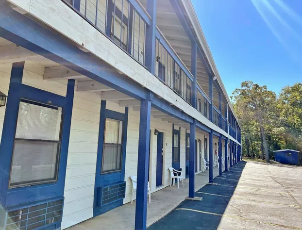 Scottish Inns Osage Beach hotel detail image 4