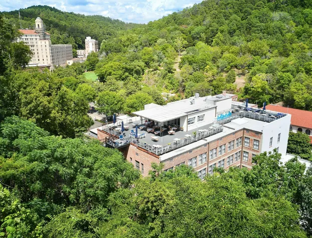 The Waters Hot Springs, Tapestry Collection by Hilton hotel detail image 2