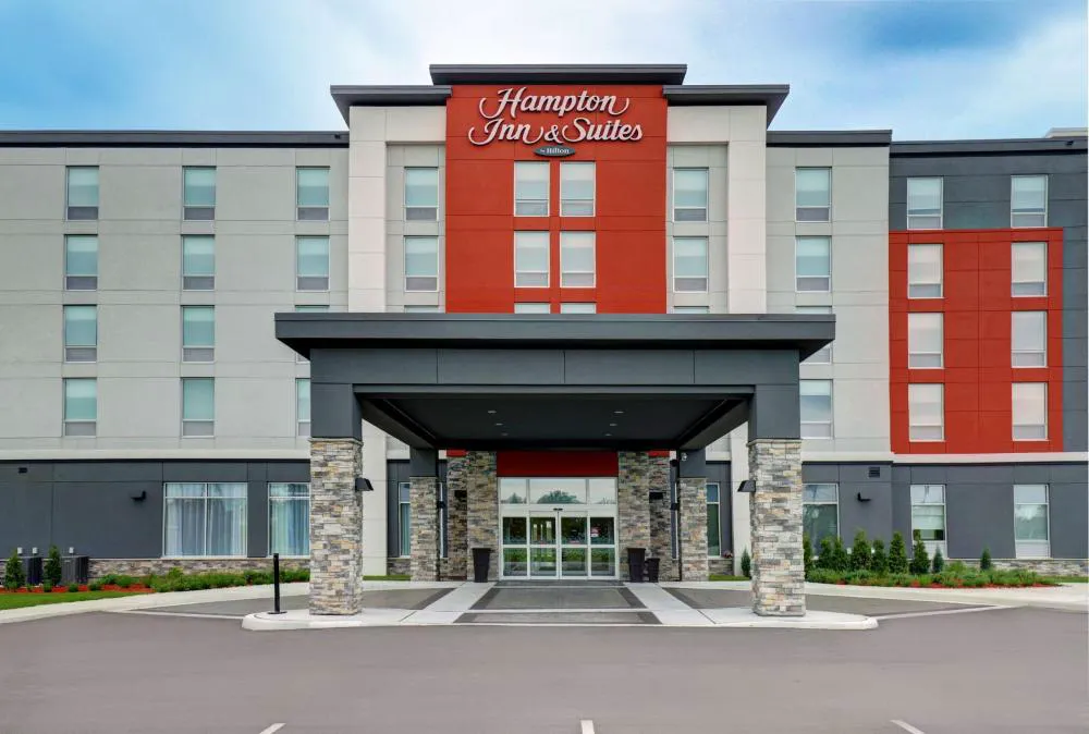Hampton Inn & Suites by Hilton Belleville hotel hero