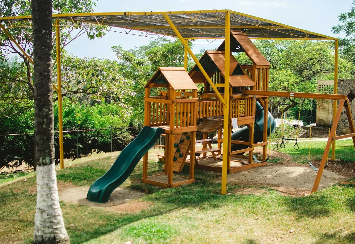 Hotel Loma Real hotel hero