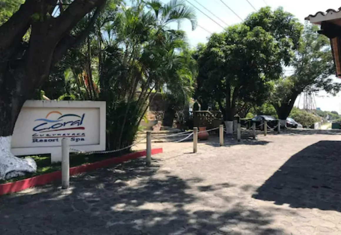 Hotel Coral Cuernavaca hotel hero