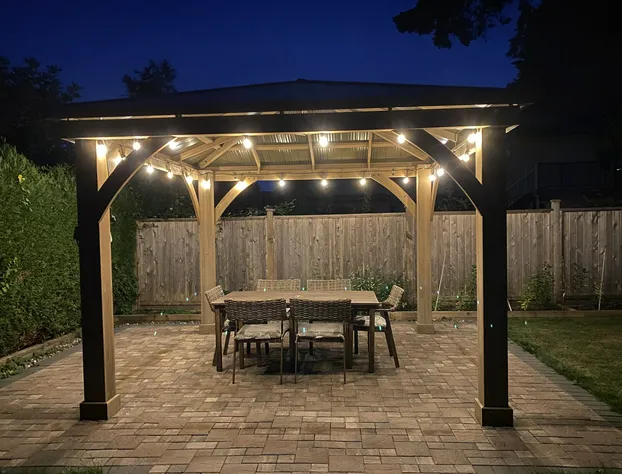 Richmond Vancouver Airport Comfy Home hotel detail image 1