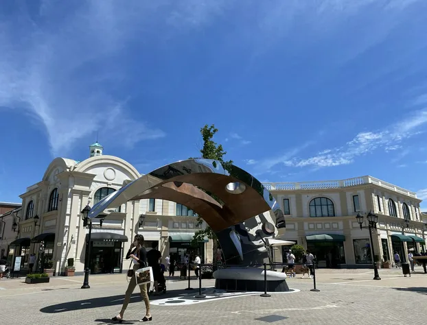 Richmond Vancouver Airport Comfy Home hotel detail image 2