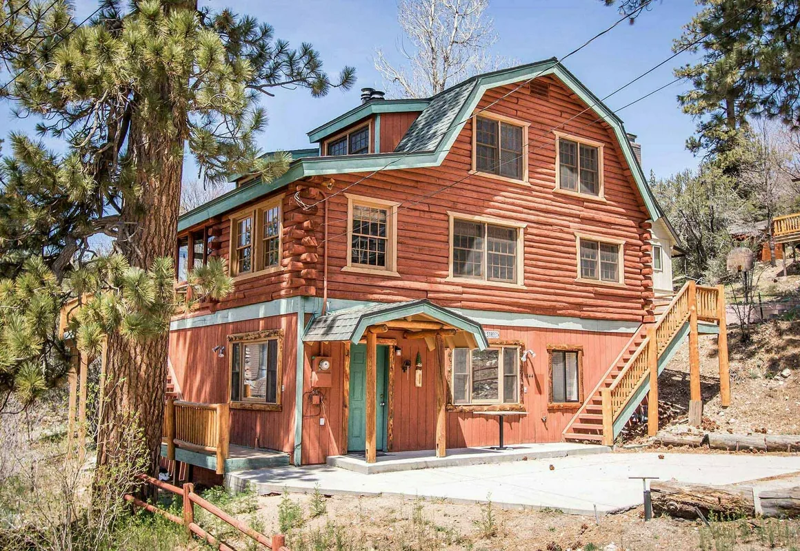 Bear Lodge #1541 hotel hero