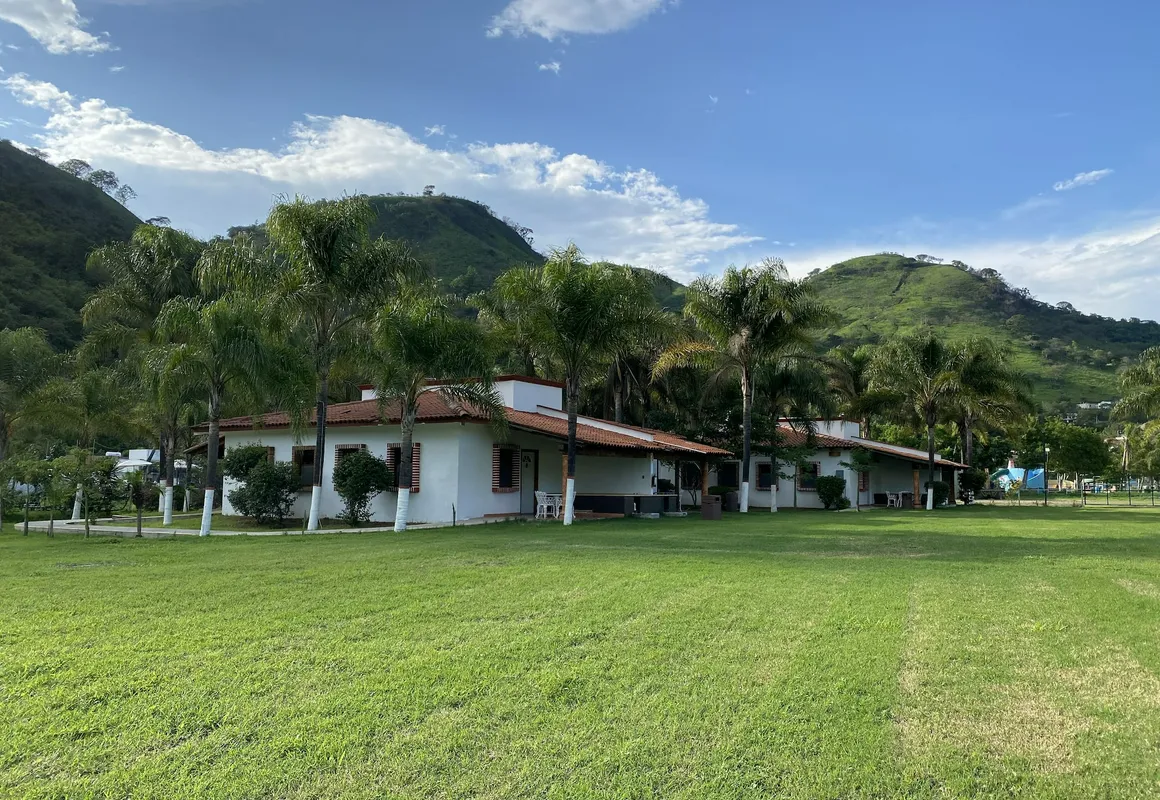 Las Jaras hotel hero