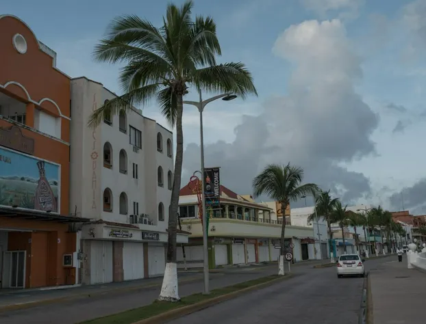 Suites Bahia hotel detail image 4